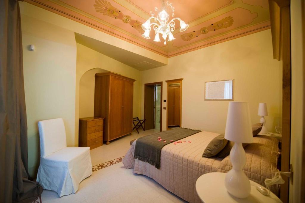 Moda Antica Dimora San Marino Phòng bức ảnh